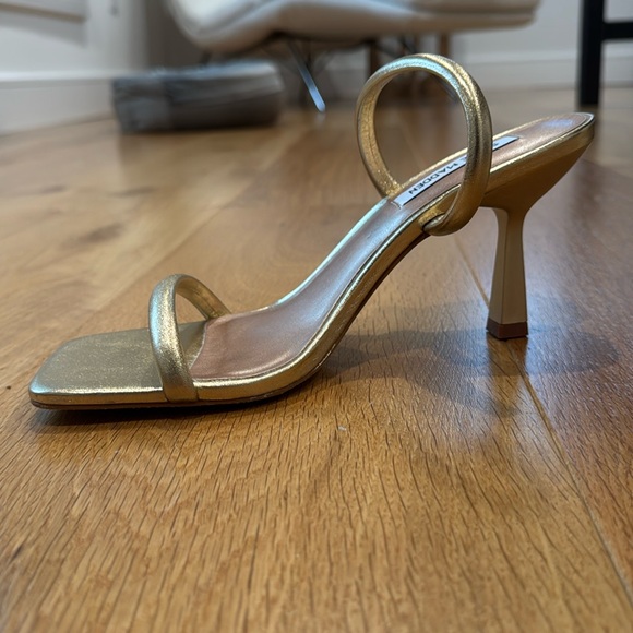 Steve Madden Joy Slide. Worn once. Some wear on sole; in good condition. - Picture 1 of 7